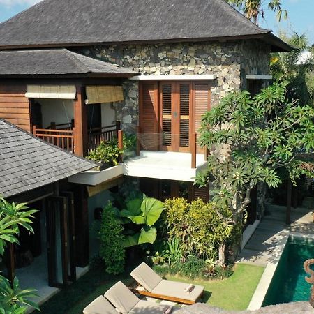 Villa Suar Drupadi Seminyak Exterior foto